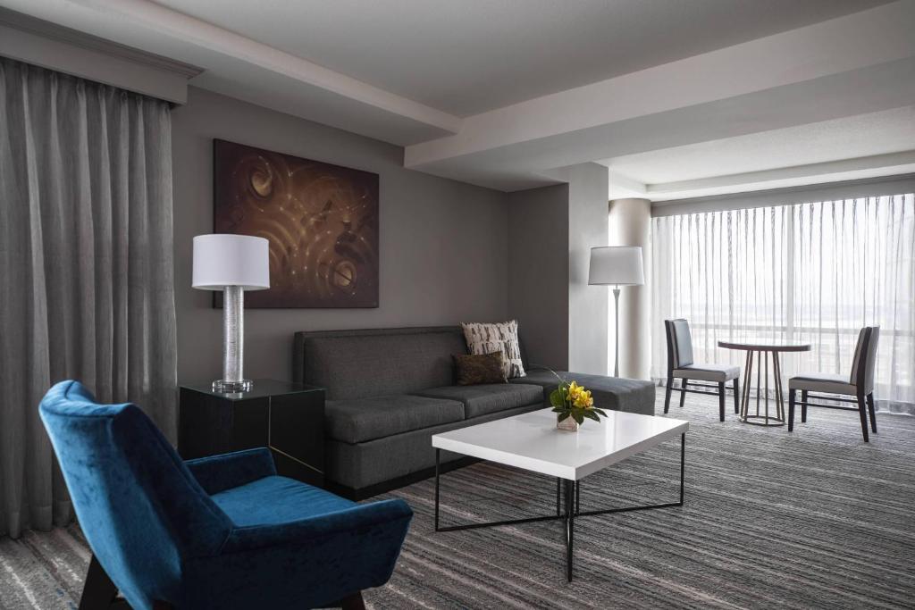 Hero Image Muehlebach — Marriott Downtown Hotel Official Website
